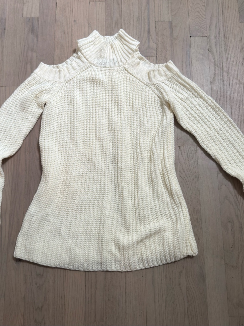 Tic:Toc Open-Shoulder Ribbed Knit Sweater in Cream L